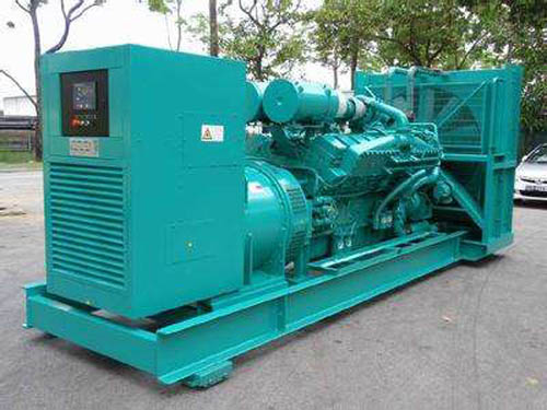 金凤如何选择适合 100KW 发电机的电缆长度?