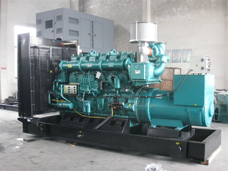 金凤200KW 柴油发电机的油耗是多少?