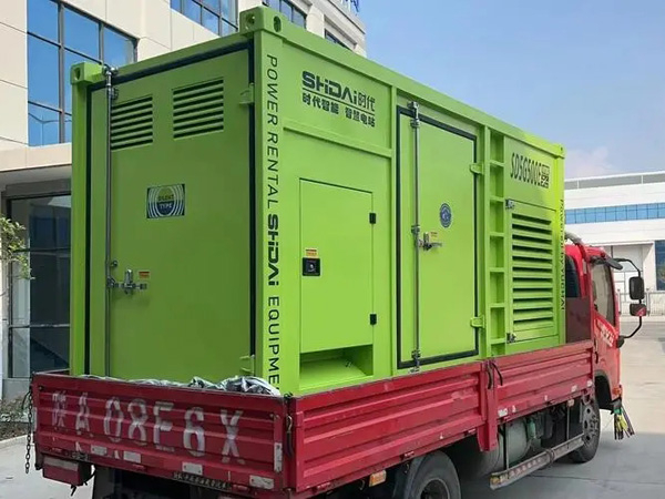 金凤更换水冷式机油散热器的密封件时，如何选择合适的密封胶？