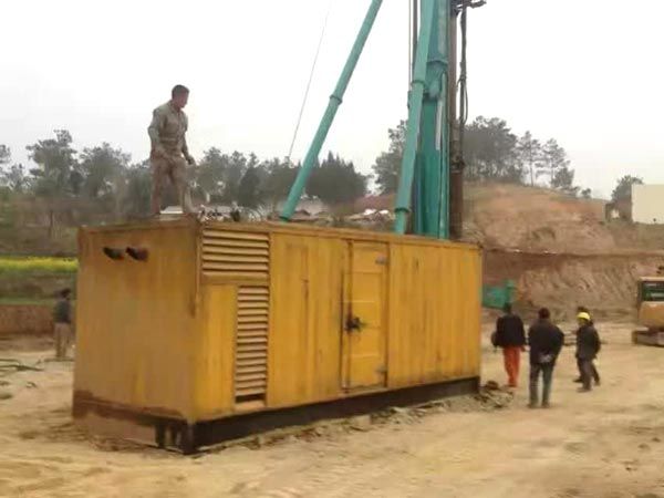 金凤如何判断水冷式机油散热器密封件是否需要更换？