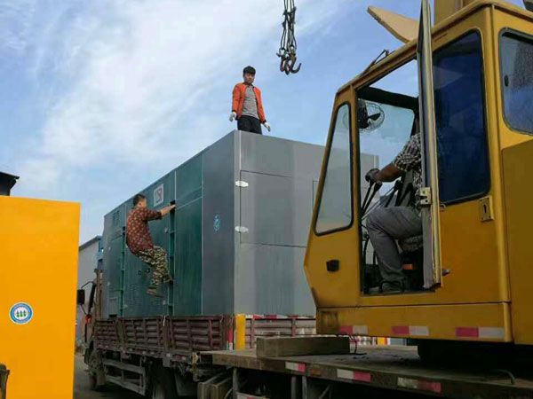 金凤更换水冷式机油散热器密封件的操作流程是怎样的？